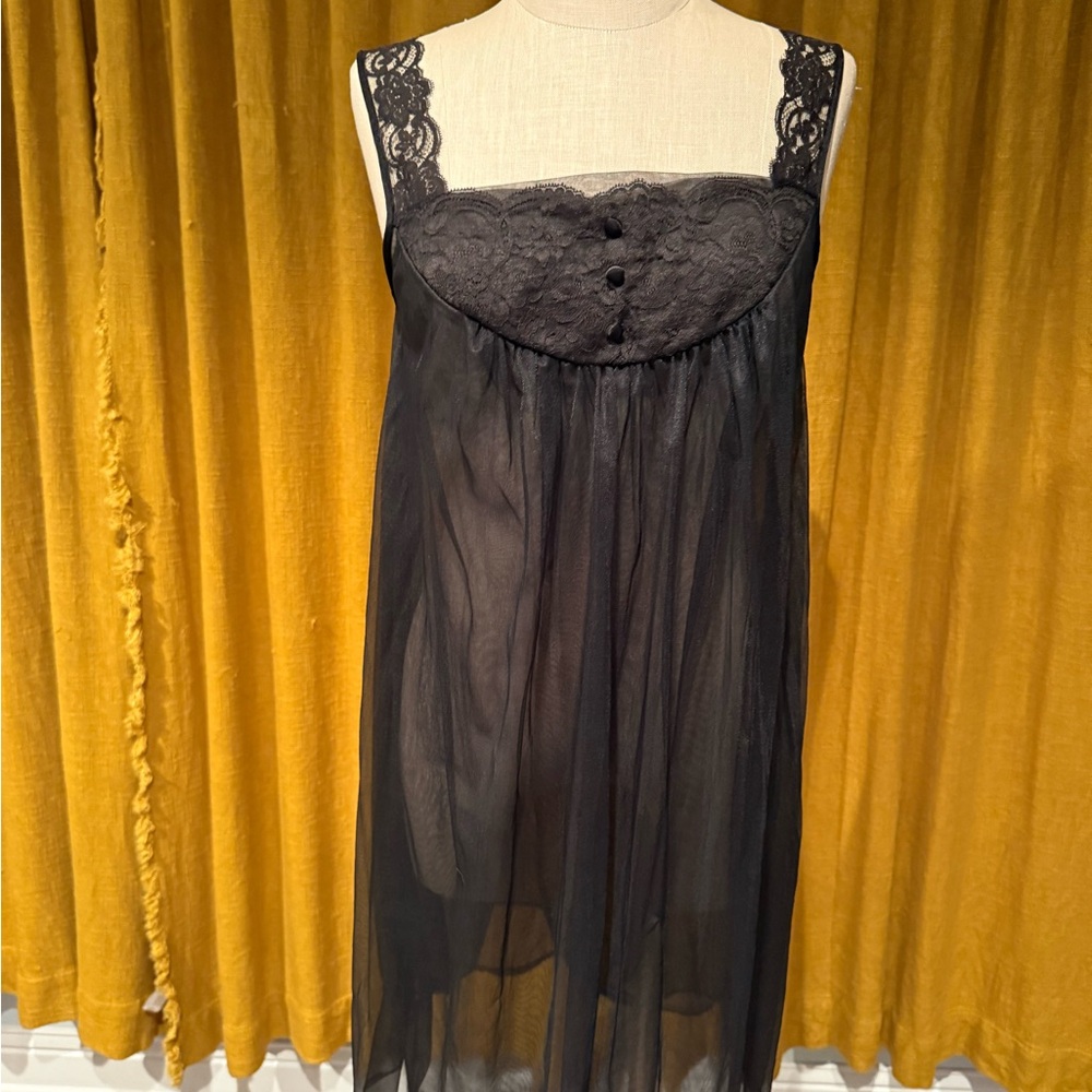 Black Negligee - Picture 3 of 9